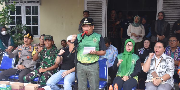 Warga Kapuas Serbu Pasar Murah dan Pasar Penyeimbang Ayam
