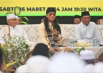 Warga Antusias Dengarkan Tausiyah Gus Miftah di Mahligai Pancasila