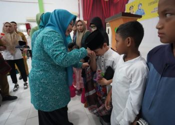 Safari Ramadan PKK, Sunatan Massal dan Pembagian Paket Sembako