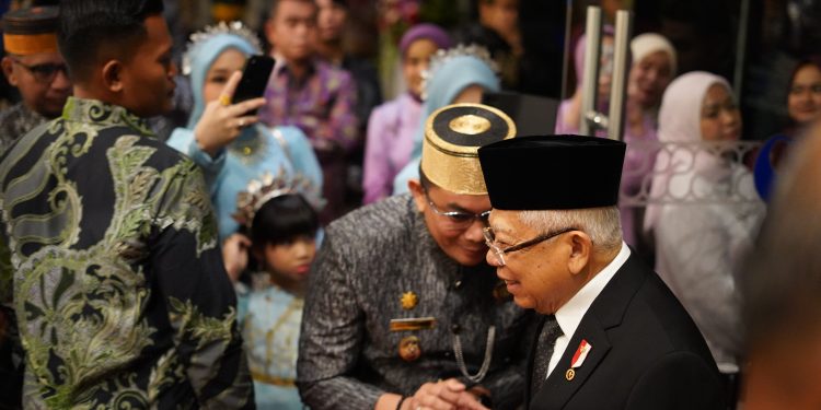 Bang Arul Hadiri Pernikahan Putra Menteri Pertanian