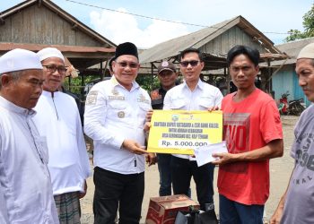 Warga Terdampak Kebakaran di Desa Geronggang Terima Bantuan