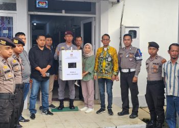 Polres HST Kawal Surat Suara Hasil Rekapitulasi Menuju KPU Kalsel