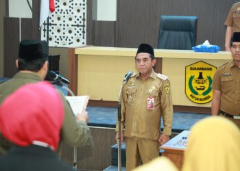 Isi Kekosongan, Arifin Noor Lantik Puluhan Pejabat Administrator dan Pengawas