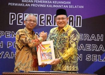 Bupati Kotabaru Serahkan LKPD 2023 kepada BPK RI