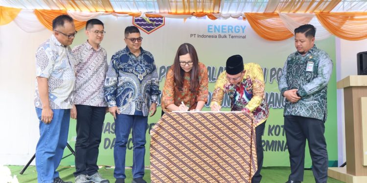 Jalan Poros di Pulau Laut Barat dan Pulau Laut Tanjung Selayar Diresmikan