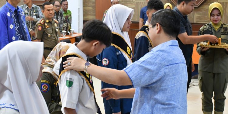 Duta Perda Diharapkan Jadi Pelopor Ketaatan Perda di Lingkungan Sekolah