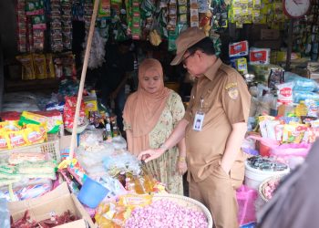 Wabup HST Pimpin Operasi Pasar Jelang Ramadan