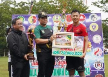 Turnamen Sepak Bola Bupati Cup 2024 Ditutup, Persibun FC Raih Juara Pertama