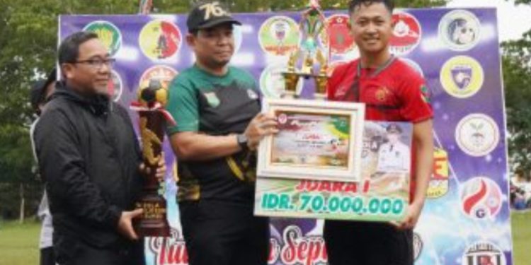 Turnamen Sepak Bola Bupati Cup 2024 Ditutup, Persibun FC Raih Juara Pertama