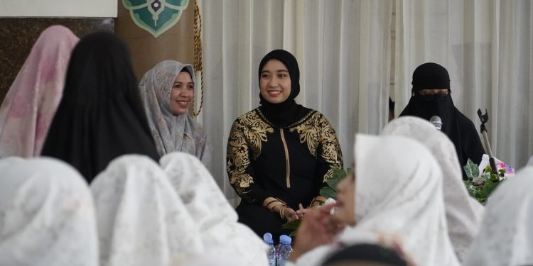 Silaturahmi dan Tingkatkan Keimanan Kader, TP PKK HST Hadiri Haul Sayyidah Khadijah