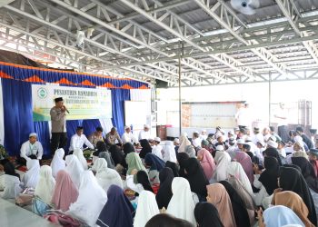 Polres Kotabaru Edukasi Peserta Pasantren Ramadan Soal Kamseltibcar Lantas