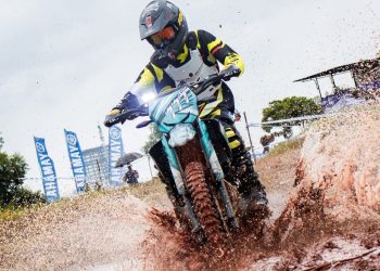 Yamaha bLU cRU Experience Day, Pengalaman Berbeda Berkendara WR155R di Lintasan Time Trial Challenge