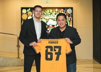 Justin Hubner Tembus Skuad Utama Wolverhampton, Pakai Nomor 67!