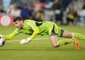 Erick Thohir: Maarten Paes Paling Cepat Main Juni