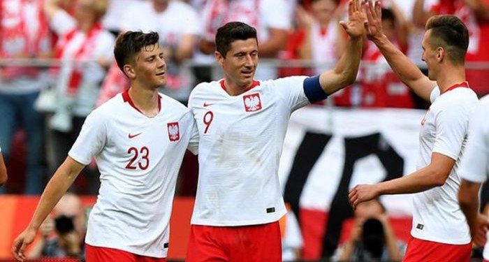 Polandia vs Estonia di Playoff Euro 2024: Robert Lewandowski Cs Menang 5-1!