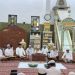 Paman Birin Bersama Ulama Khataman Qur’an di Masjid Agung Al Karomah