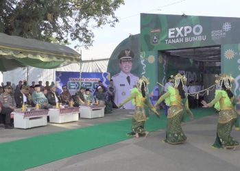 Hadiri Pembukaan Expo Pembangunan, Begini Respons Wakil Ketua DPRD Tanbu
