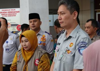 Arus Mudik Lebaran, Acil Odah Pimpin Pemeriksaan Kesehatan Pengemudi