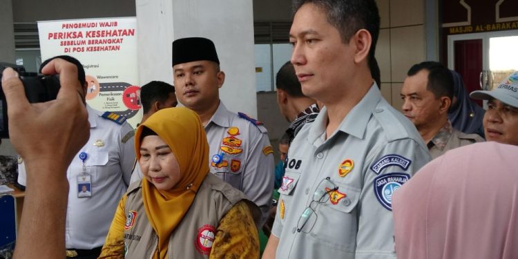 Arus Mudik Lebaran, Acil Odah Pimpin Pemeriksaan Kesehatan Pengemudi