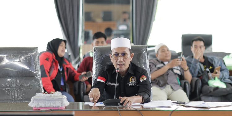 DPRD Kalsel Terima Audiensi Barisan Pertahanan Masyarakat Adat Dayak