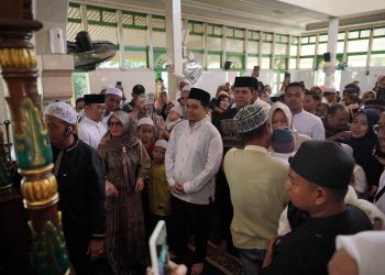 Aulia Hadiri Tradisi Batumbang Apam di Desa Pajukungan