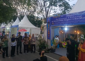Resmi Dibuka, Puluhan Pelaku UMKM Ramaikan Bazar Kreatif HST 2024