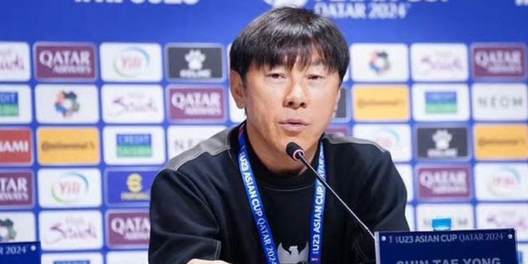 STY Emosional Timnas U-23 ‘Dikerjai’ Wasit Nasrullo Kabirov