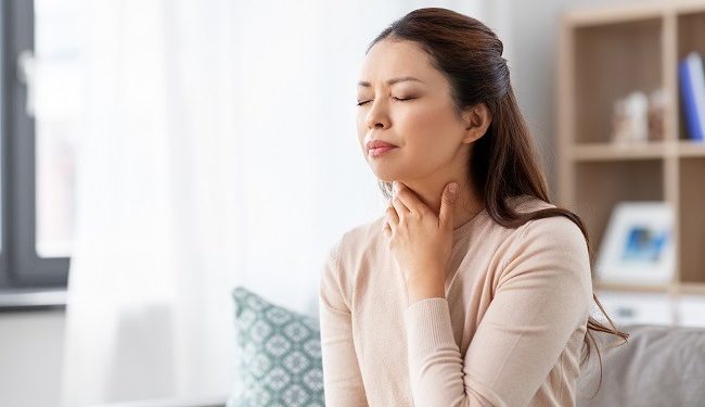 Sakit Tenggorokan Akibat Makan Sembarangan saat Lebaran? Ini Cara Mengatasinya!