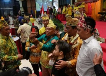 Meriah, Ribuan Warga Banjar di Jatim Halalbihalal Bersama Paman Birin