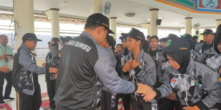 Eka Saprudin Berikan Motivasi Saat Melepas Kontingen POPDA