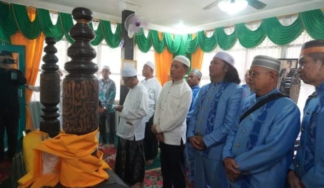 Sekda Tanbu Ziarah ke Makam Pejuang Syiar Islam Kaltim