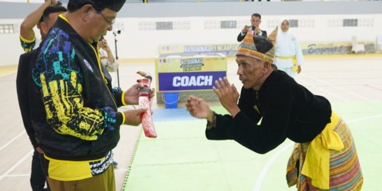 Dibuka Paman Birin, Kejurnas Pencak Silat PPLP dan SKO Diikuti 282 Atlet