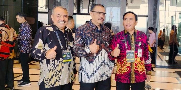 Kadisarpustaka Kapuas Ikuti Rakornas Kearsipan di Samarinda