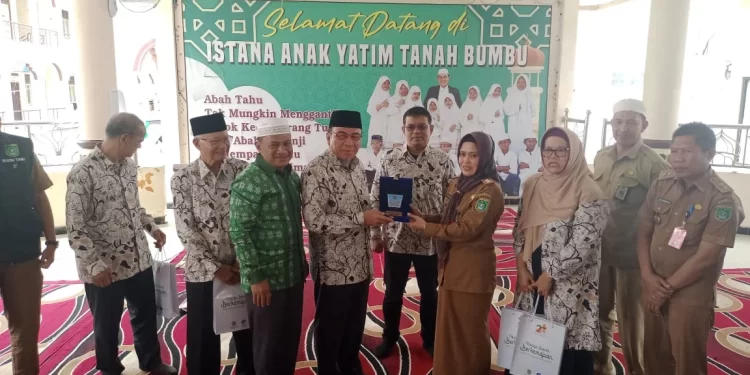 Kunjungi Istana Anak Yatim, LKSA Sumbar Kagumi Sosok Zairullah Azhar