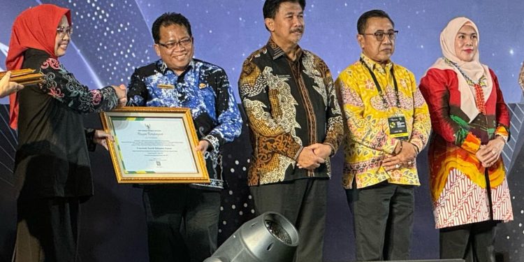 Pemkab Kapuas Kembali Raih Penghargaan Kinerja Terbaik Kearsipan
