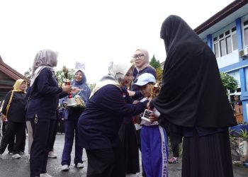 Jalan Sehat Bersama Bunda PAUD, Acil Odah Kampanyekan Sekolah Sehat
