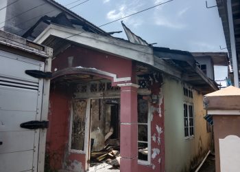 Geger! Rumah Kosong di Jalan Harmoni Terbakar