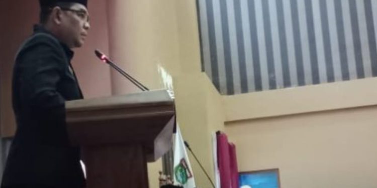 Pemkab Tanbu Sampaikan Tiga Raperda