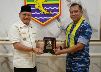 Sayed Jafar Teken Serah Terima Hibah kepada Danlanud Sjamsudin Noor Banjarmasin