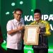 Kado Istimewa Jelang Hari Jadi, Bupati Kotabaru Terima Penghargaan dari Menkes
