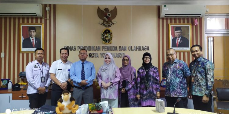 Terkait RAD Pelayanan Kepemudaan, Disbudporapar Banjarmasin Kunjungi Yogyakarta