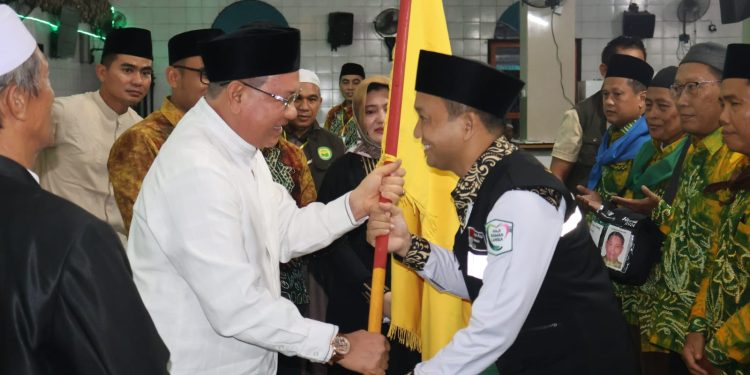 Ini Pesan Sayed Jafar Saat Melepas Keberangkatan Jemaah Calon Haji Kotabaru