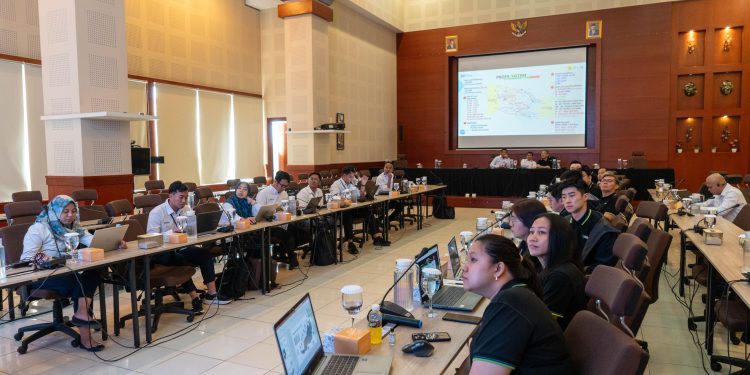 Perkuat Kelistrikan Perbatasan Malaysia, PLN Gelar Komite Operasi Ke-23 Bersama SEB Serawak