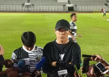 Komunikasi Antar Pemain Masih Jadi Tantangan Shin Tae-yong di Timnas Indonesia