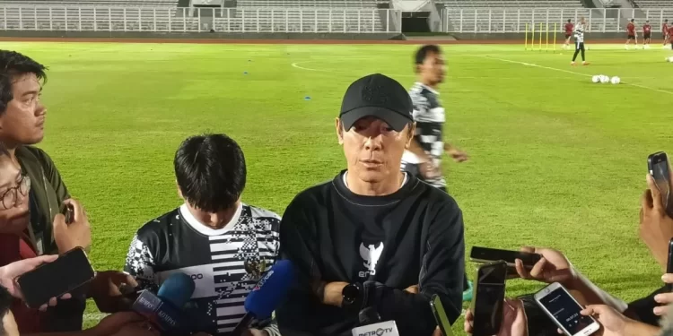 Komunikasi Antar Pemain Masih Jadi Tantangan Shin Tae-yong di Timnas Indonesia