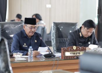 Banggar DPRD Kalsel dan TAPD Bahas Raperda Pertanggungjawaban APBD 2023