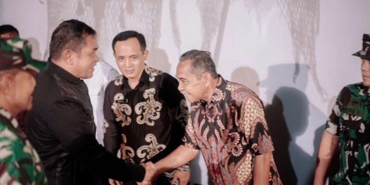 DPRD Kalsel Sambut Kedatangan KASAD di Banua
