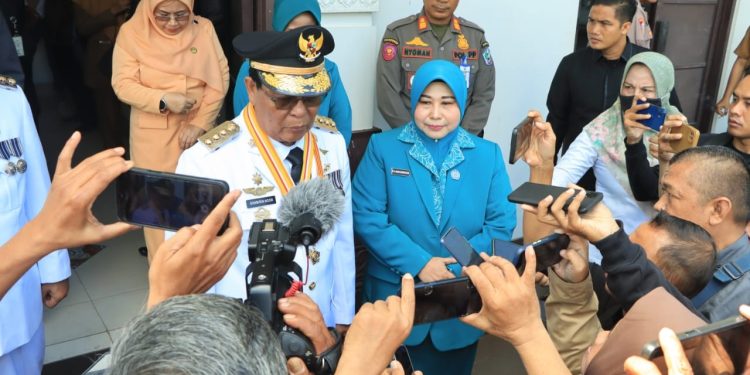 Paman Birin Kukuhkan Perpanjangan Masa Jabatan 162 Kepala Desa di Batola
