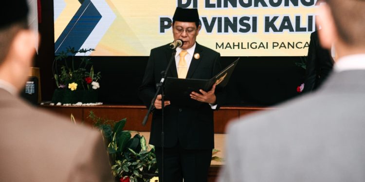 9 Pejabat Tinggi Pratama Dilantik, Paman Birin: Cepat Beradaptasi dan Senantiasa Berinovasi