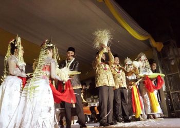 Paman Birin Ajak Warga Kotabaru Gotong Royong Membangun Daerah